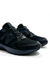 New Balance Lightweight Branded Comfortable Trekking and Trial Shoes