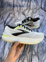 Brooks Ghost Max Lightweight Branded Running Shoes