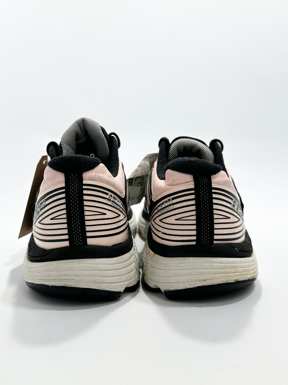 Original New Balance Lightweight Branded Shoes
