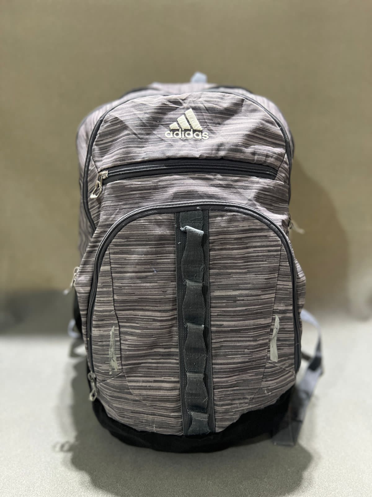 ORIGINAL ADIDAS BRANDED SPORTS BACKPACK