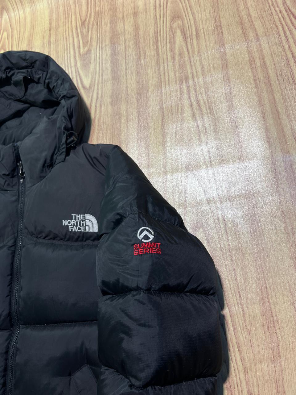 Original The NorthFace Summit Series 900 Filling Power Lightweight Branded Jacket