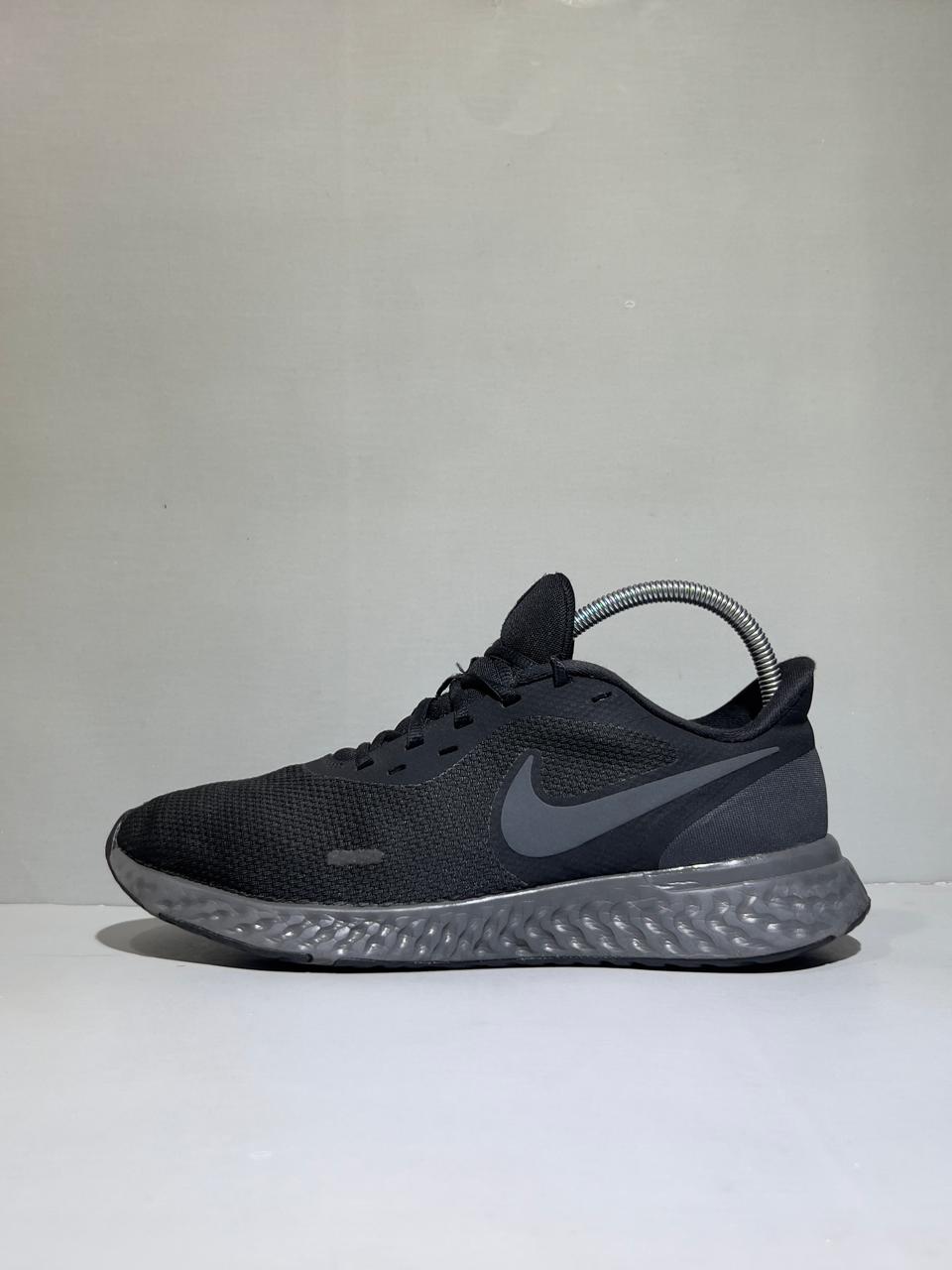 Original Nike Revolution Lightweight Branded Running Shoes