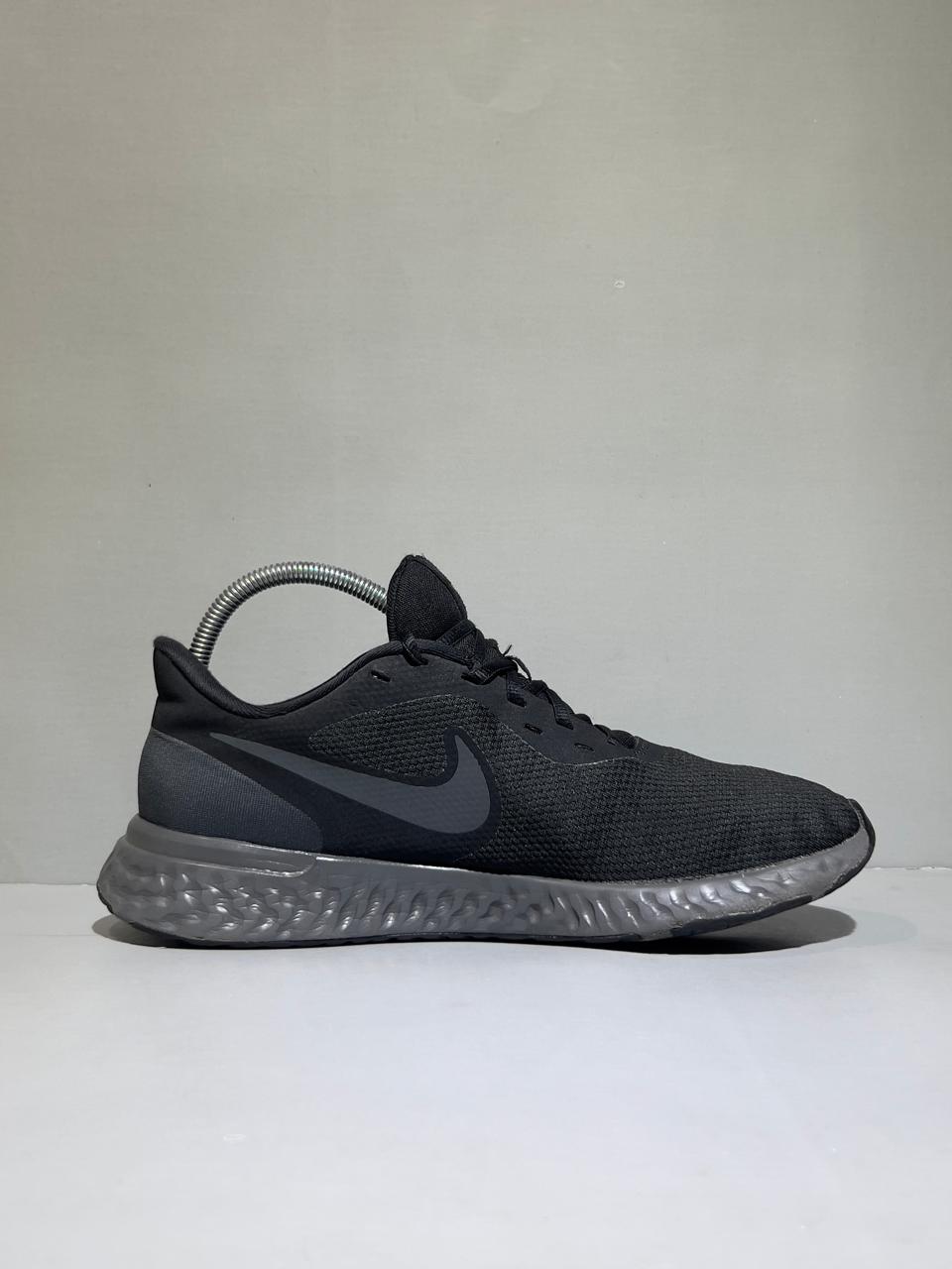 Original Nike Revolution Lightweight Branded Running Shoes