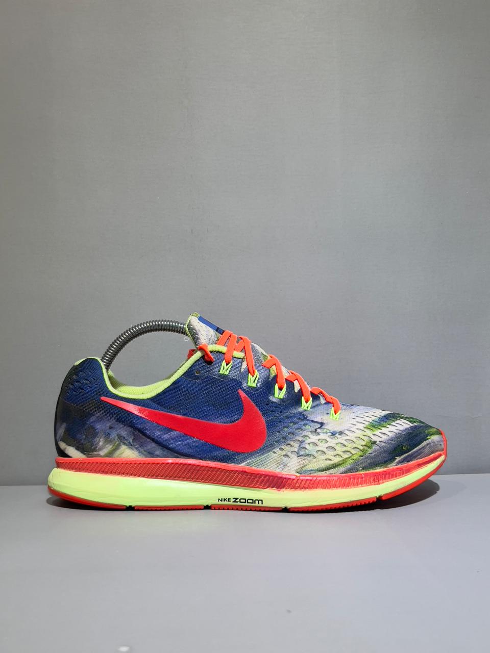 Original Nike Lightweight Branded Running Shoes