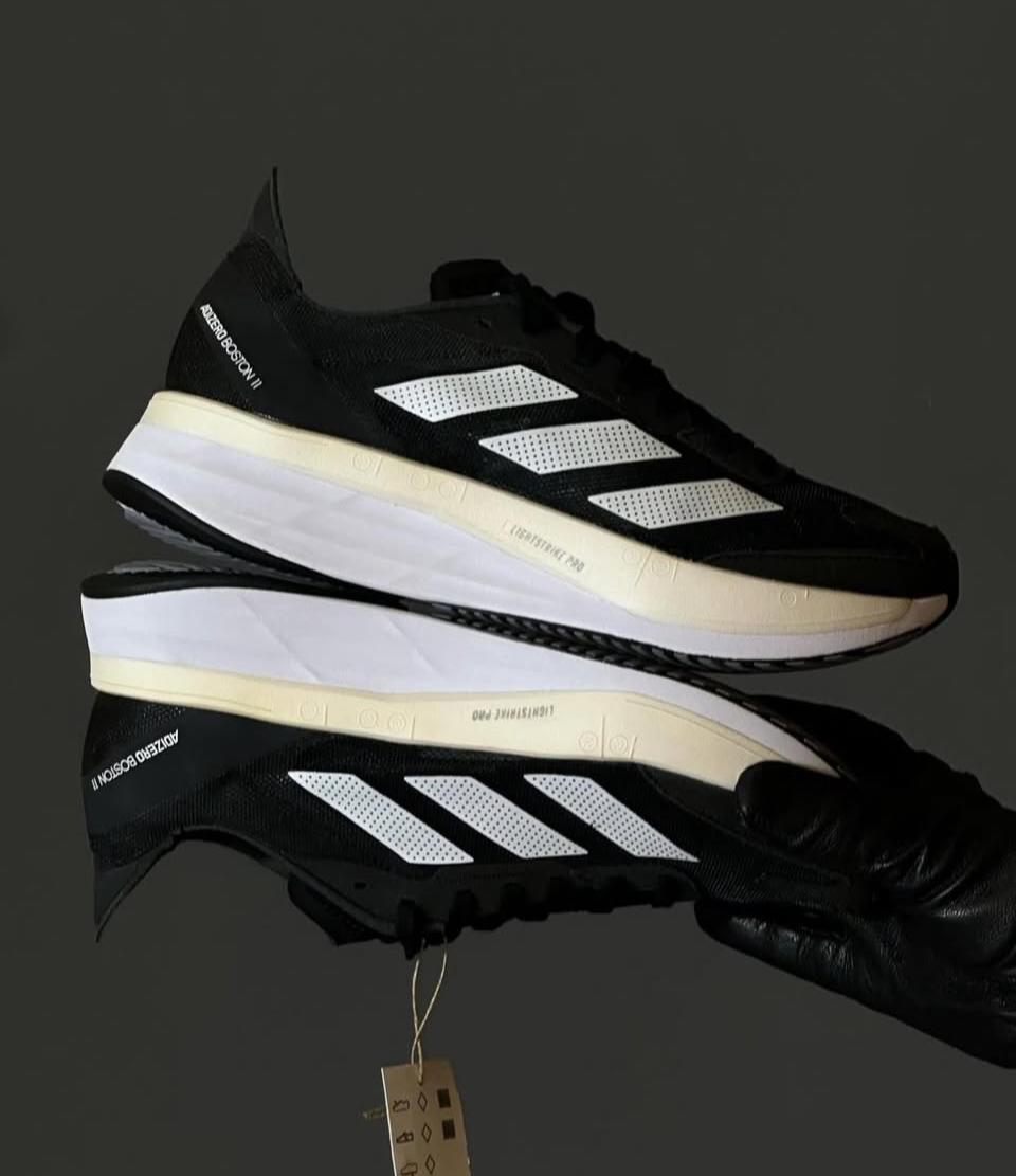 Adidas Adizero Boston 11 2022 Model Lightweight Branded Running Shoes