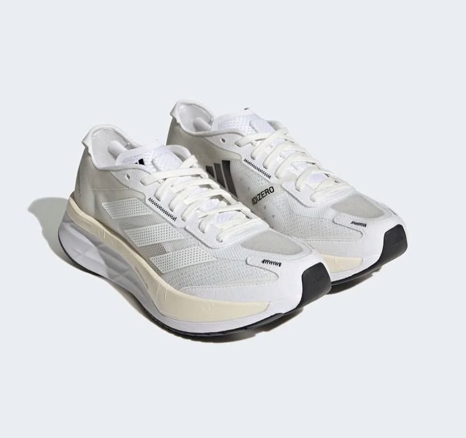 Original Adidas Adizero Boston 11 2022 Model Lightweight 300 Meter Running Shoes