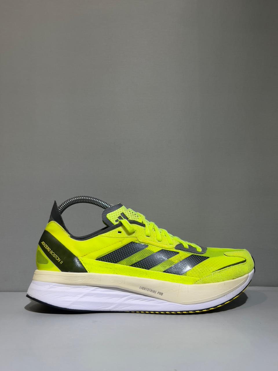 Original Adidas Adizero Boston 11 2022 Model Lightweight 300 Meter Carbon Fiber Running Shoes