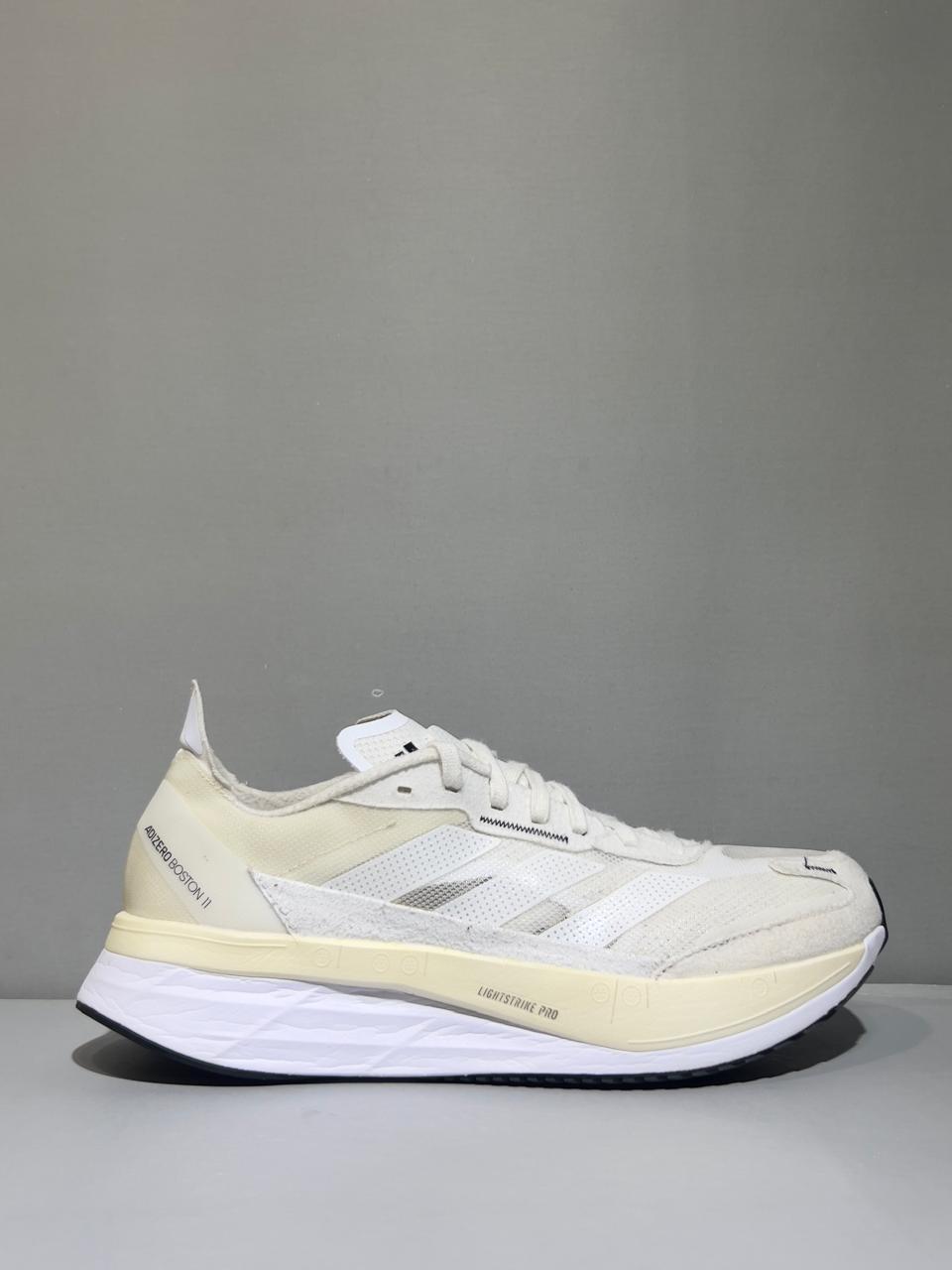 Original Adidas Adizero Boston 11 2022 Model Lightweight 300 Meter Running Shoes