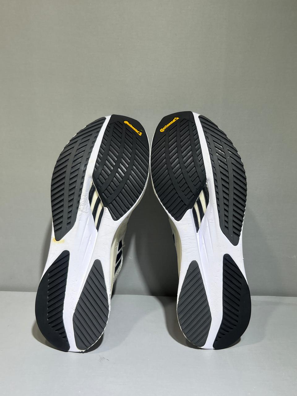 Original Adidas Adizero Boston 11 2022 Model Lightweight 300 Meter Running Shoes