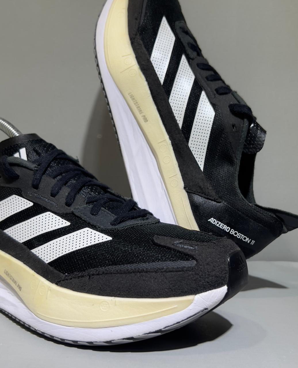 Adidas Adizero Boston 11 2022 Model Lightweight Branded Running Shoes