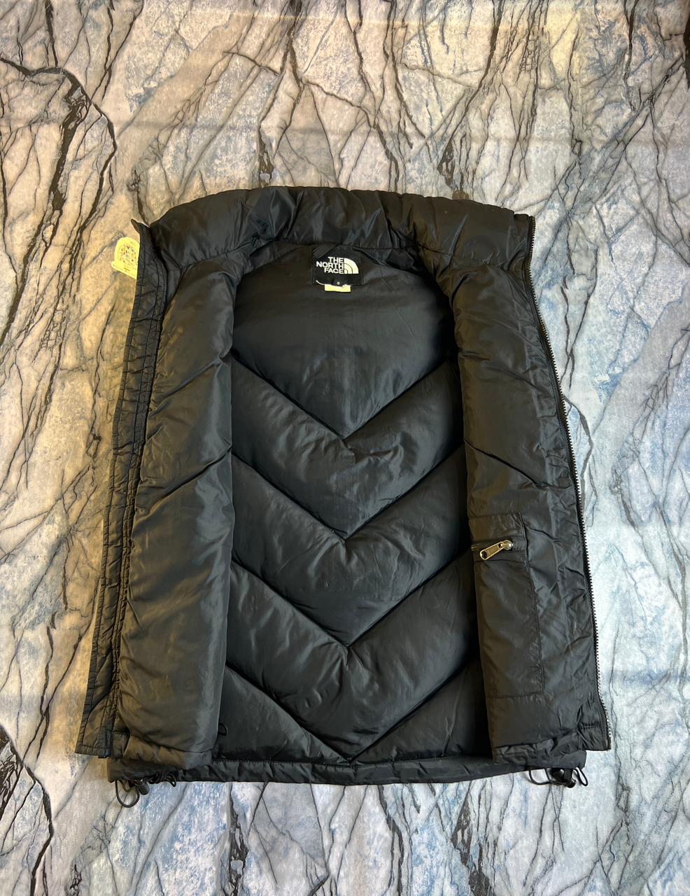 ORIGINAL THE NORTHFACE LIGHTWEIGHT SLEEVELESS BRANDED JACKET