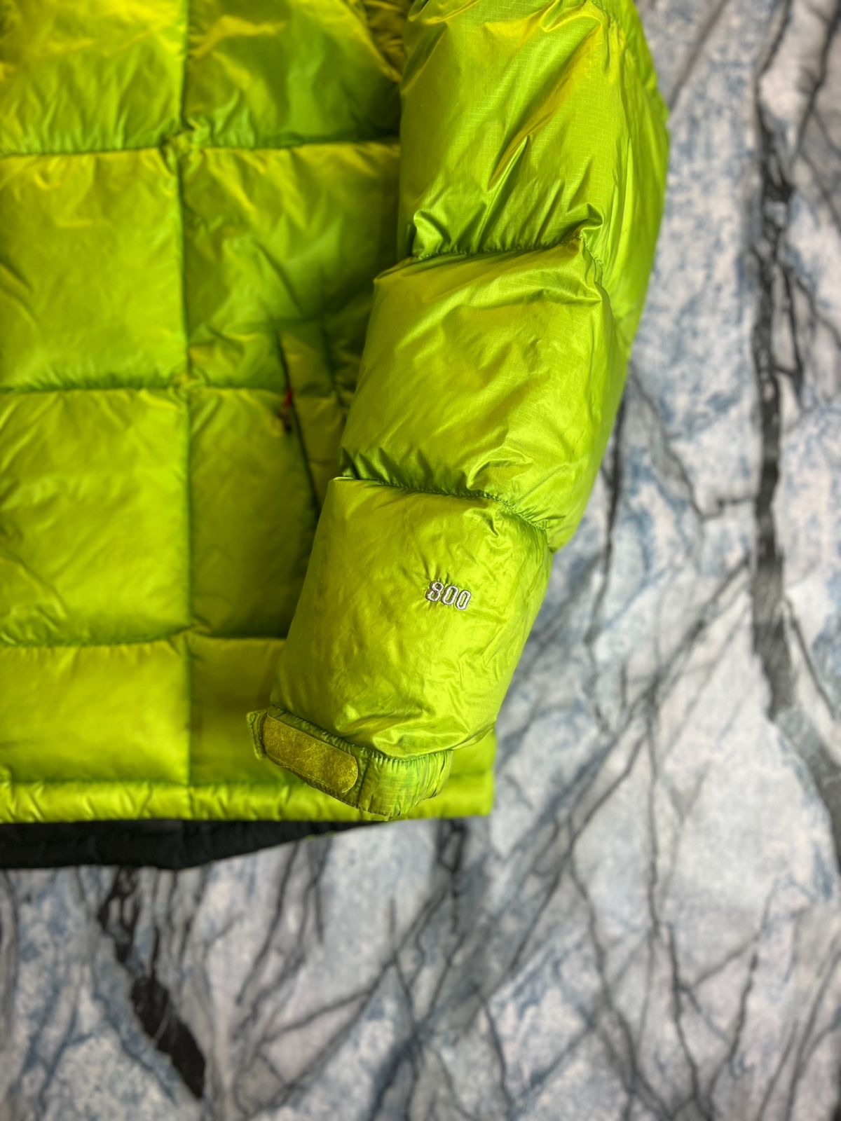 ORIGINAL THE NORTHFACE SUMMIT SERIES LIGHTWEIGHT BRANDED FEATHER JACKET