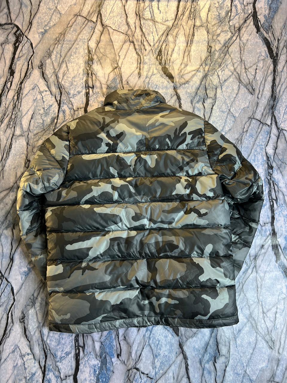 ORIGINAL NIKE CAMOUFLAGE LIGHTWEIGHT BRANDED PUFFER JACKET
