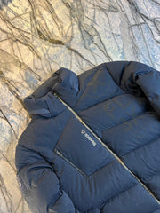 ORIGINAL REEBOK LIGHTWEIGHT BRANDED DOWN JACKET