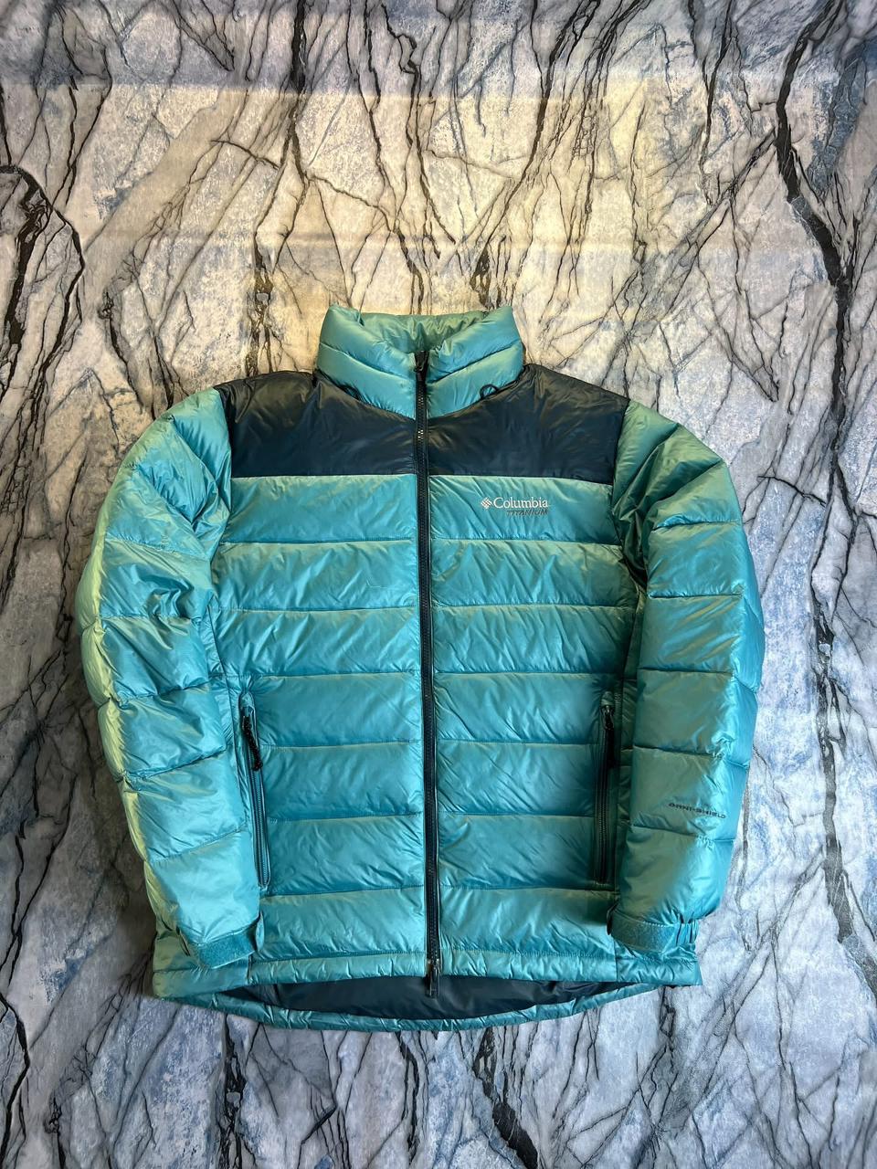 Original Columbia Lightweight Branded Down Jacket