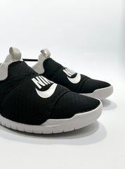 Original Nike Lightweight Branded Running Laceless Shoes