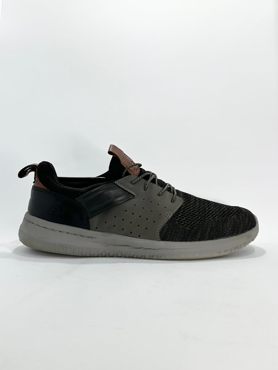 Skechers Classic Fit Branded Shoes