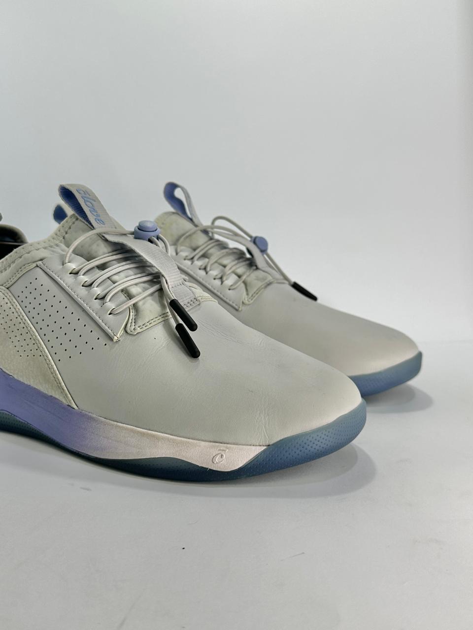 Clove Lightweight Branded Water Resistant Lightweight Shoes