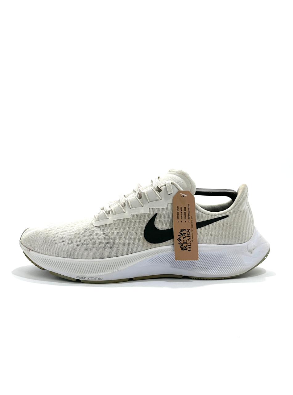 Nike Pegasus 37 Lightweight Branded Running Shoes