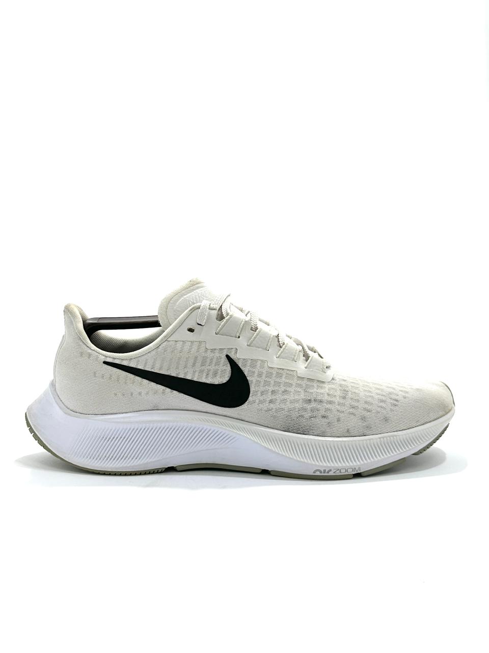 Nike Pegasus 37 Lightweight Branded Running Shoes