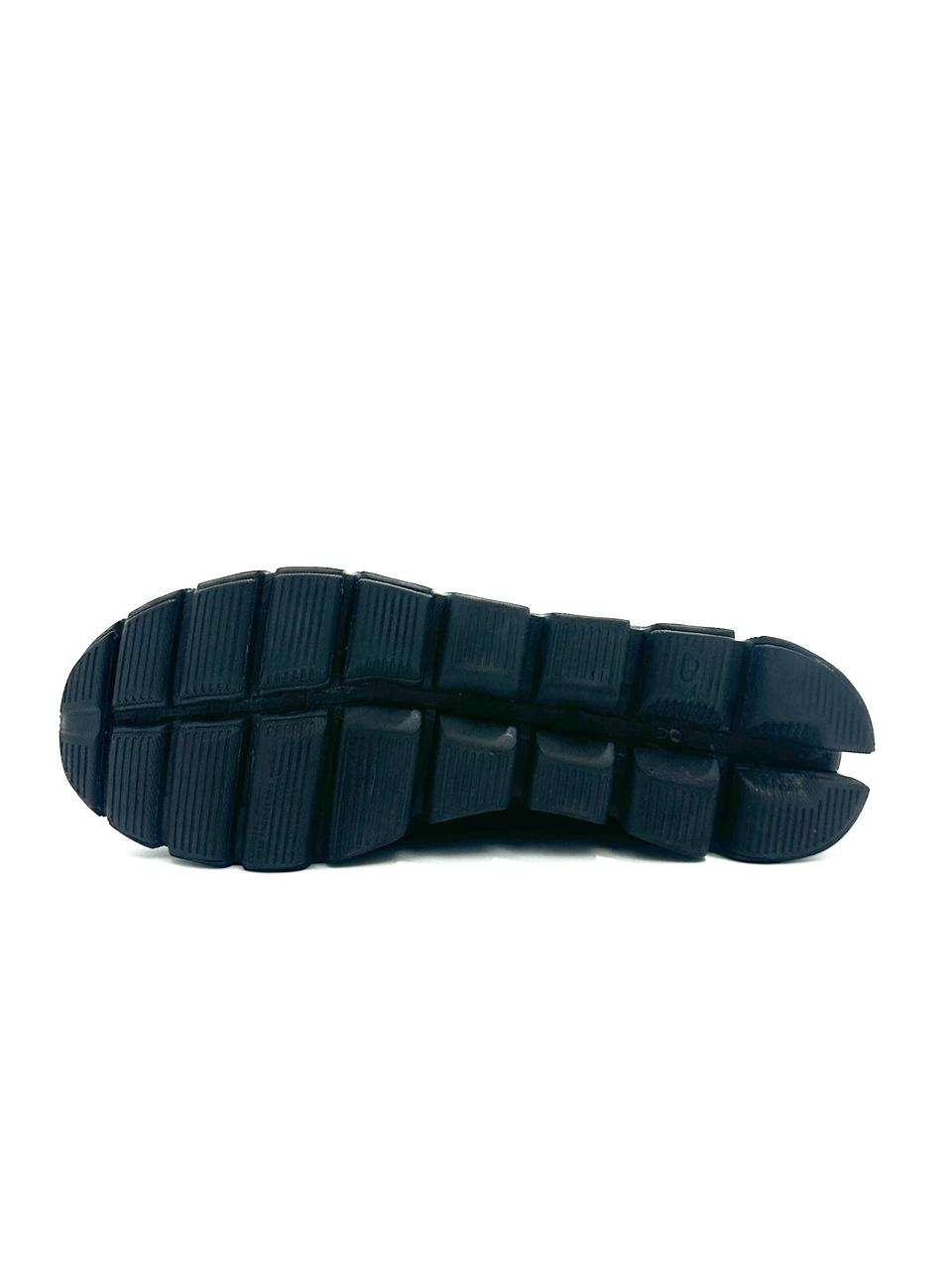 On Cloud 5 Black Lightweight Branded Running Shoes