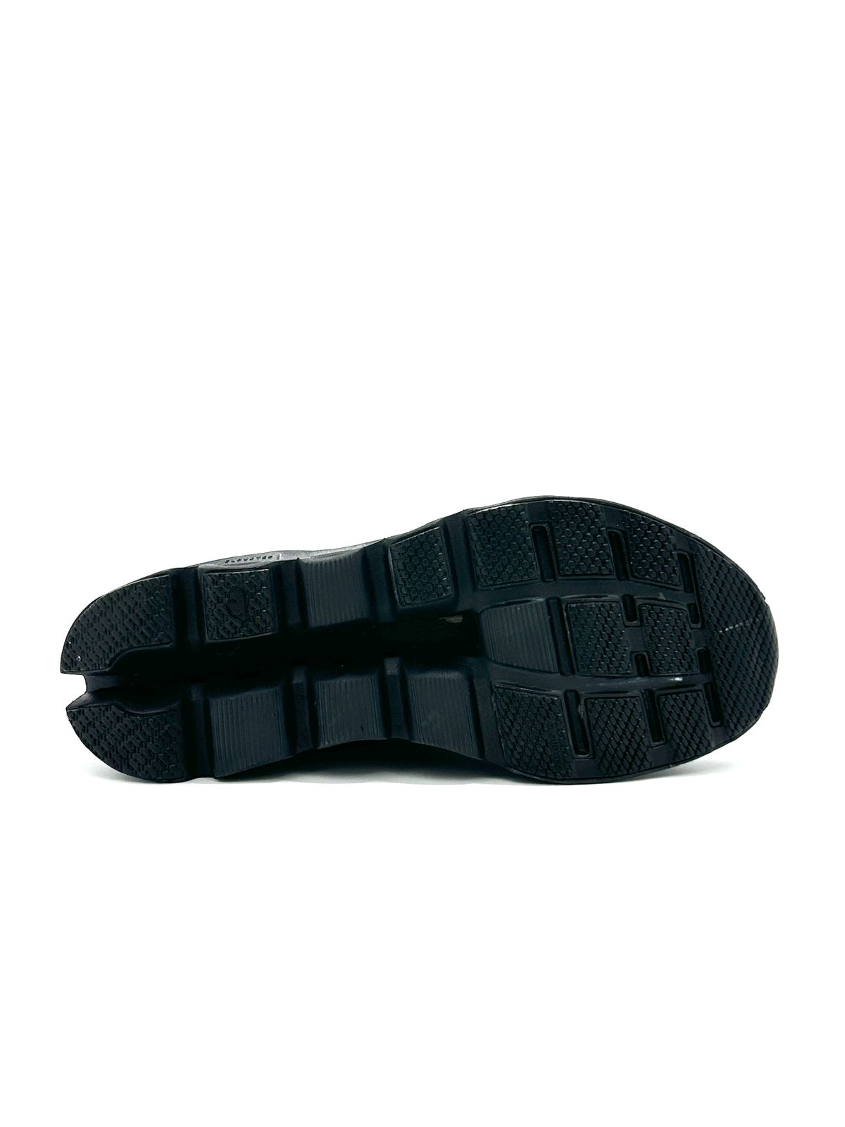 On Cloudstrautus Lightweight Branded Running Shoes