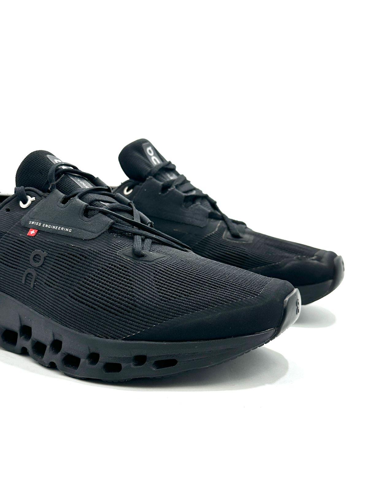 On Cloudstrautus Lightweight Branded Running Shoes