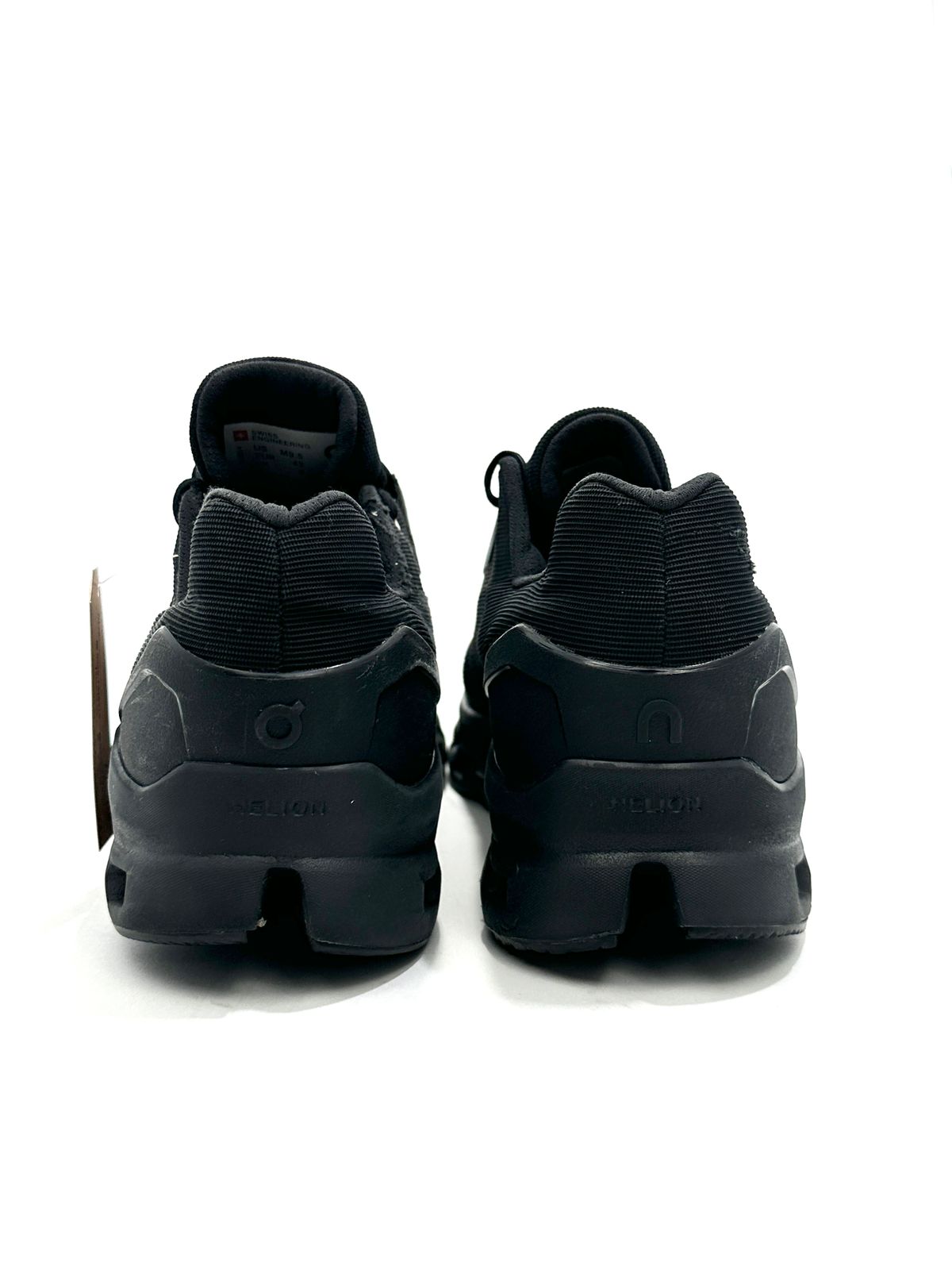 On CloudStrautus Lightweight Branded Running Shoes