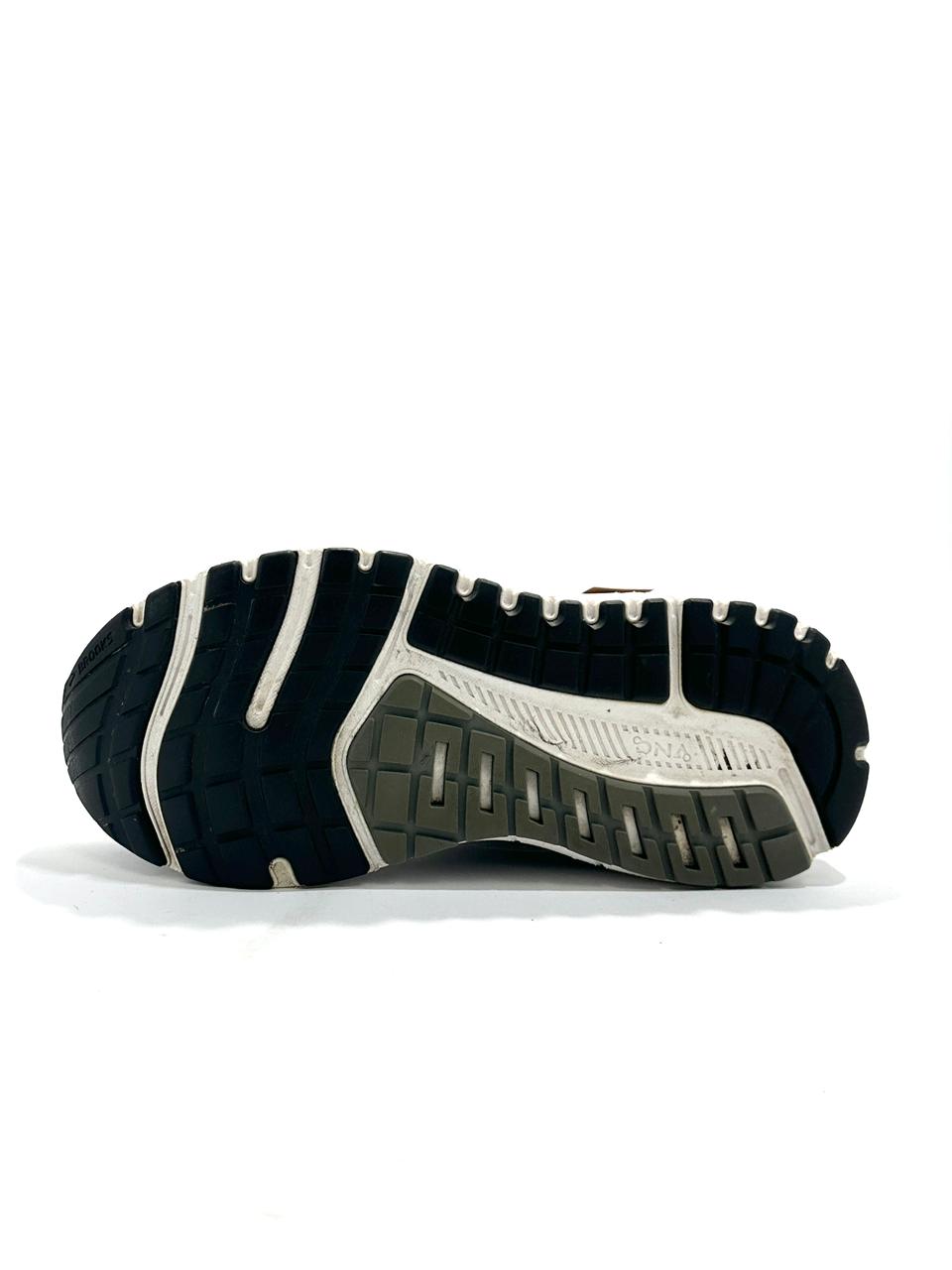 Brooks Beast Lightweight Branded Running Shoes