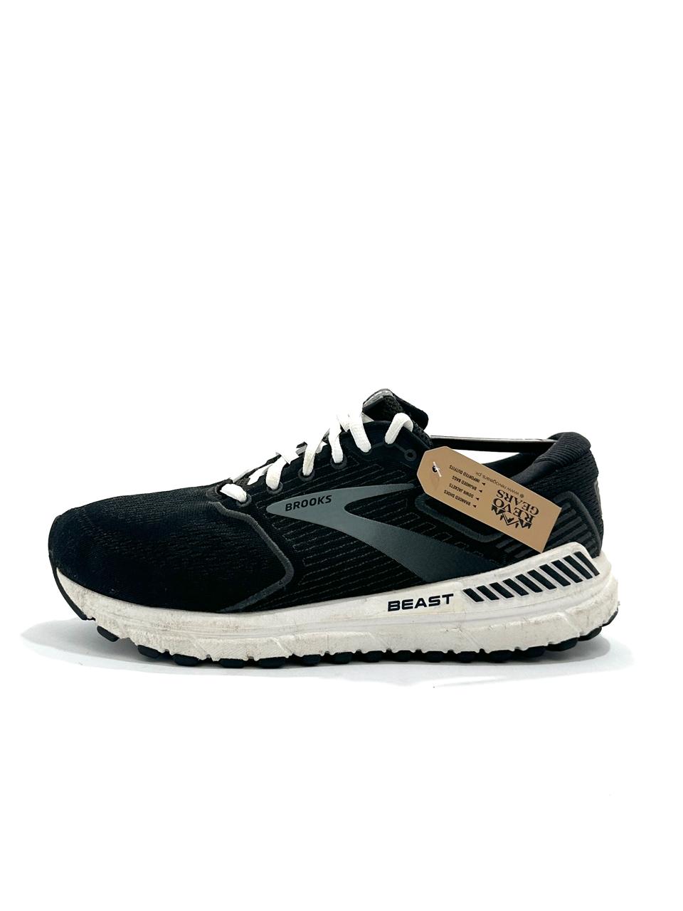 Brooks Beast Lightweight Branded Running Shoes