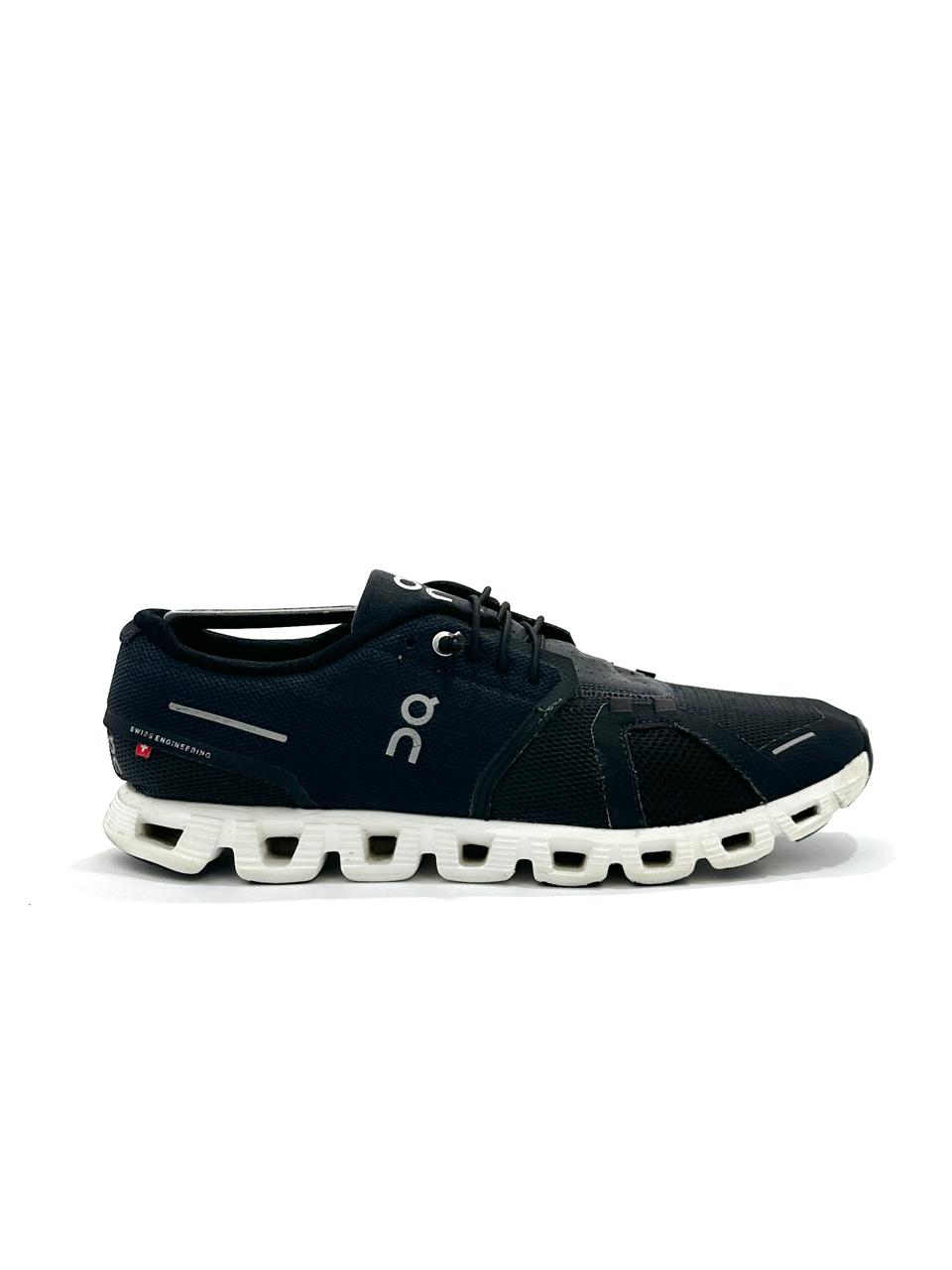On Cloud 5 Lightweight Branded Running Shoes