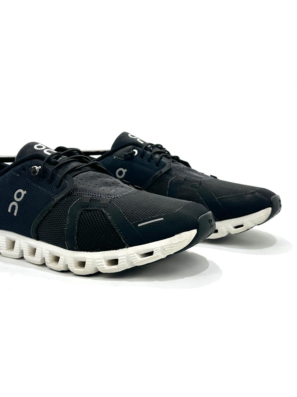 On Cloud 5 Lightweight Branded Running Shoes