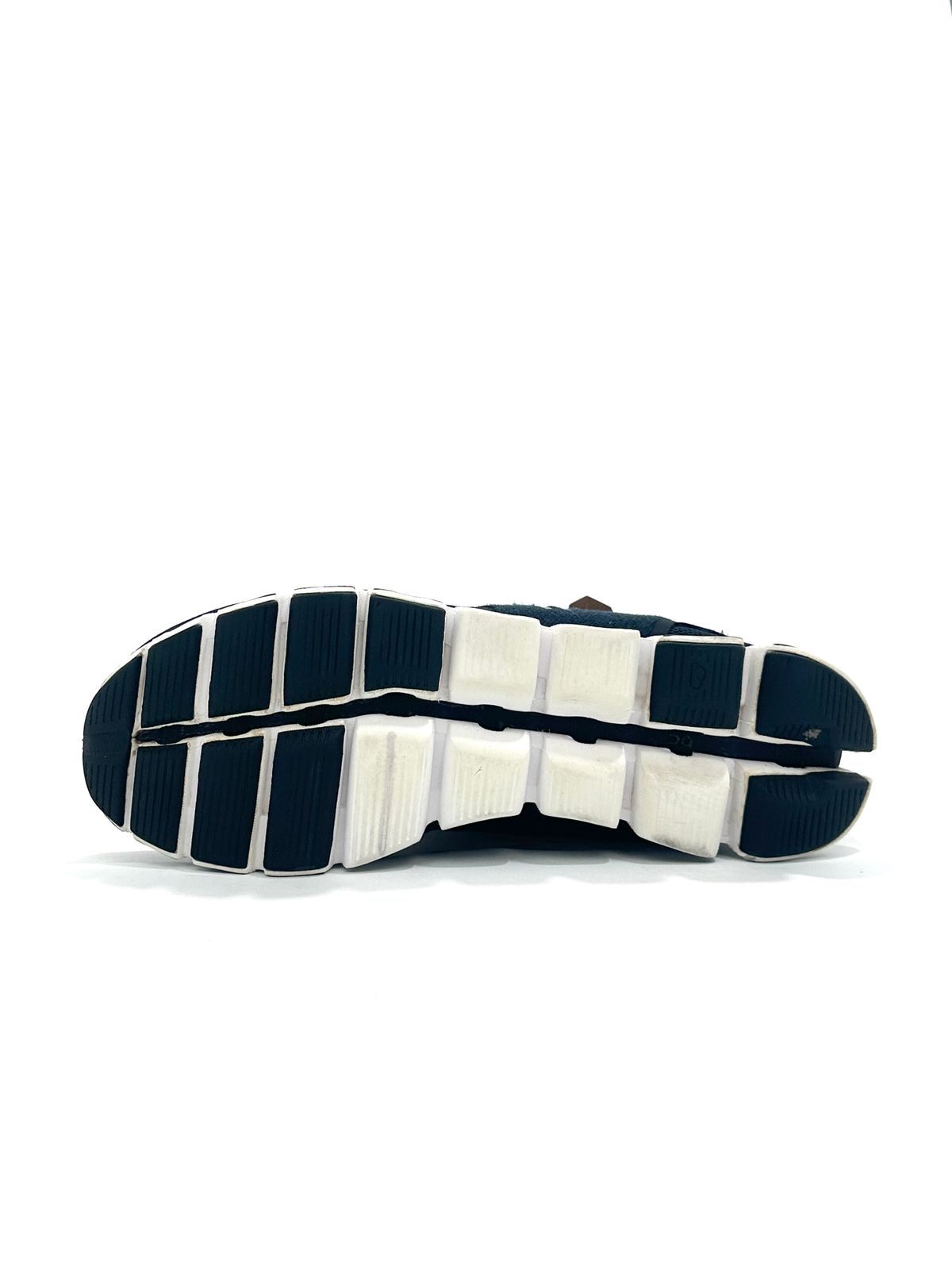 On Cloud 5 Lightweight Branded Running Shoes