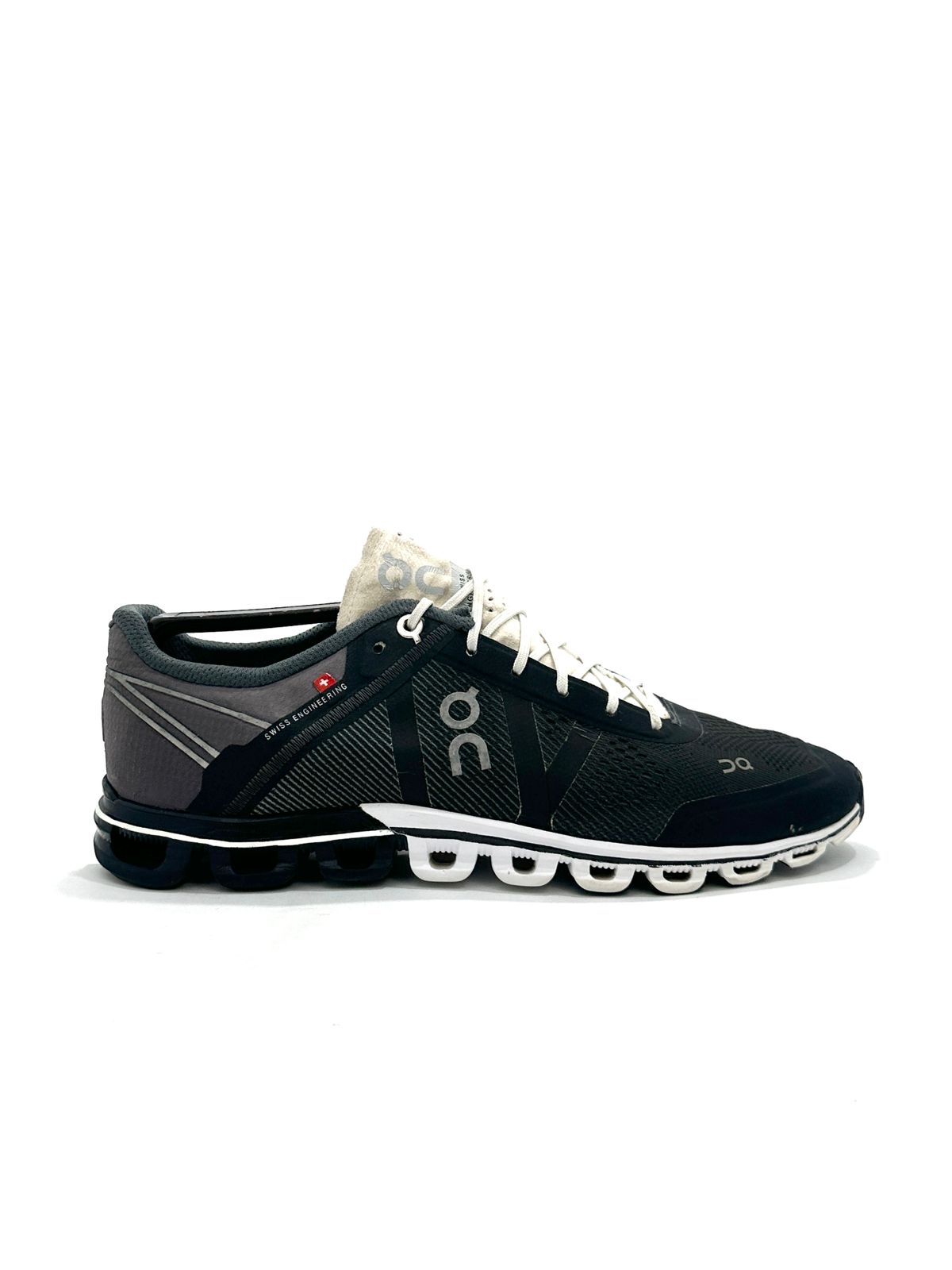 On Cloud Lightweight Branded Running Shoes
