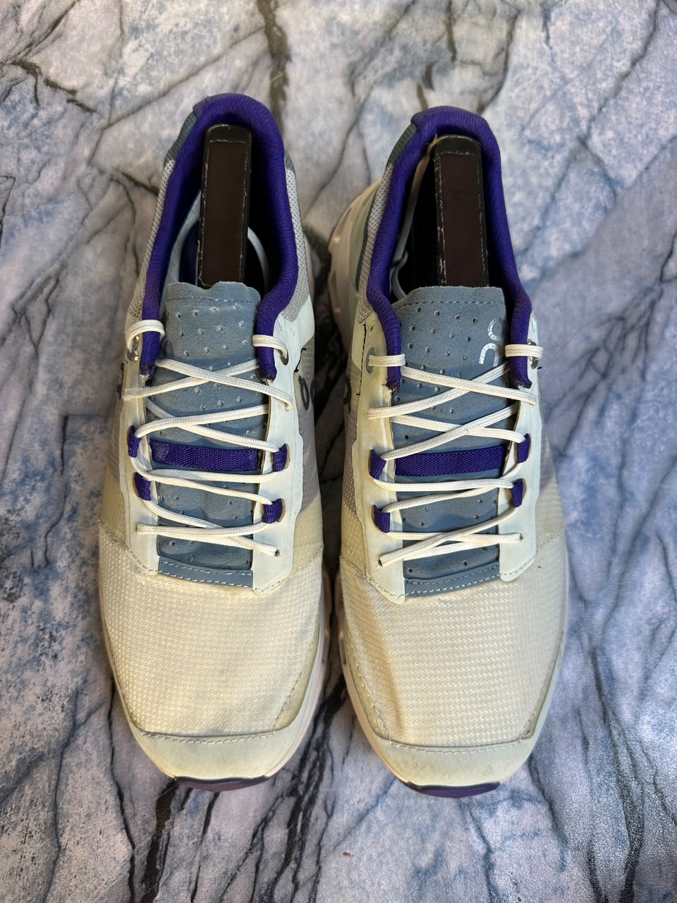 On Cloud Lightweight Branded Shoes