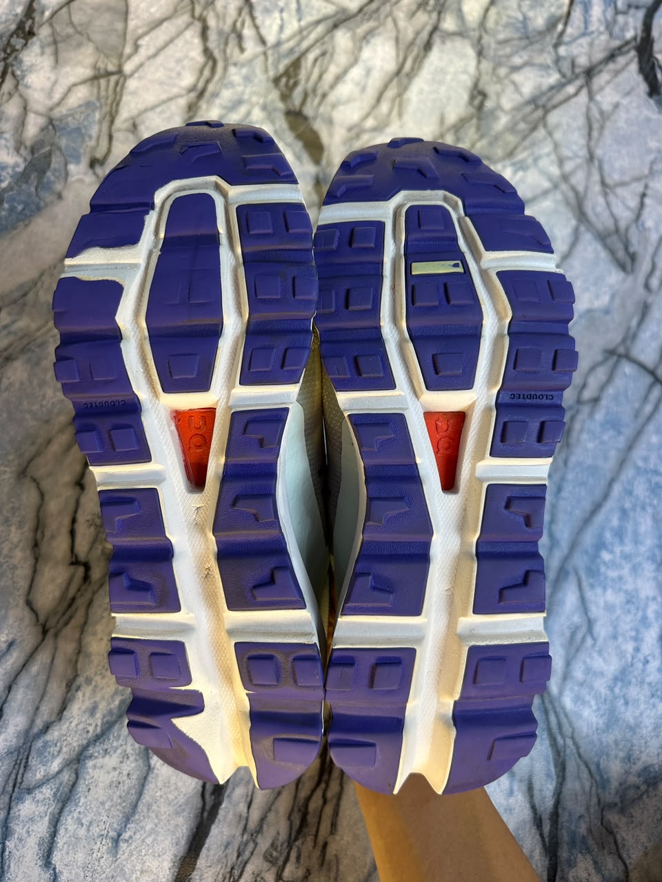 On Cloud Lightweight Branded Shoes