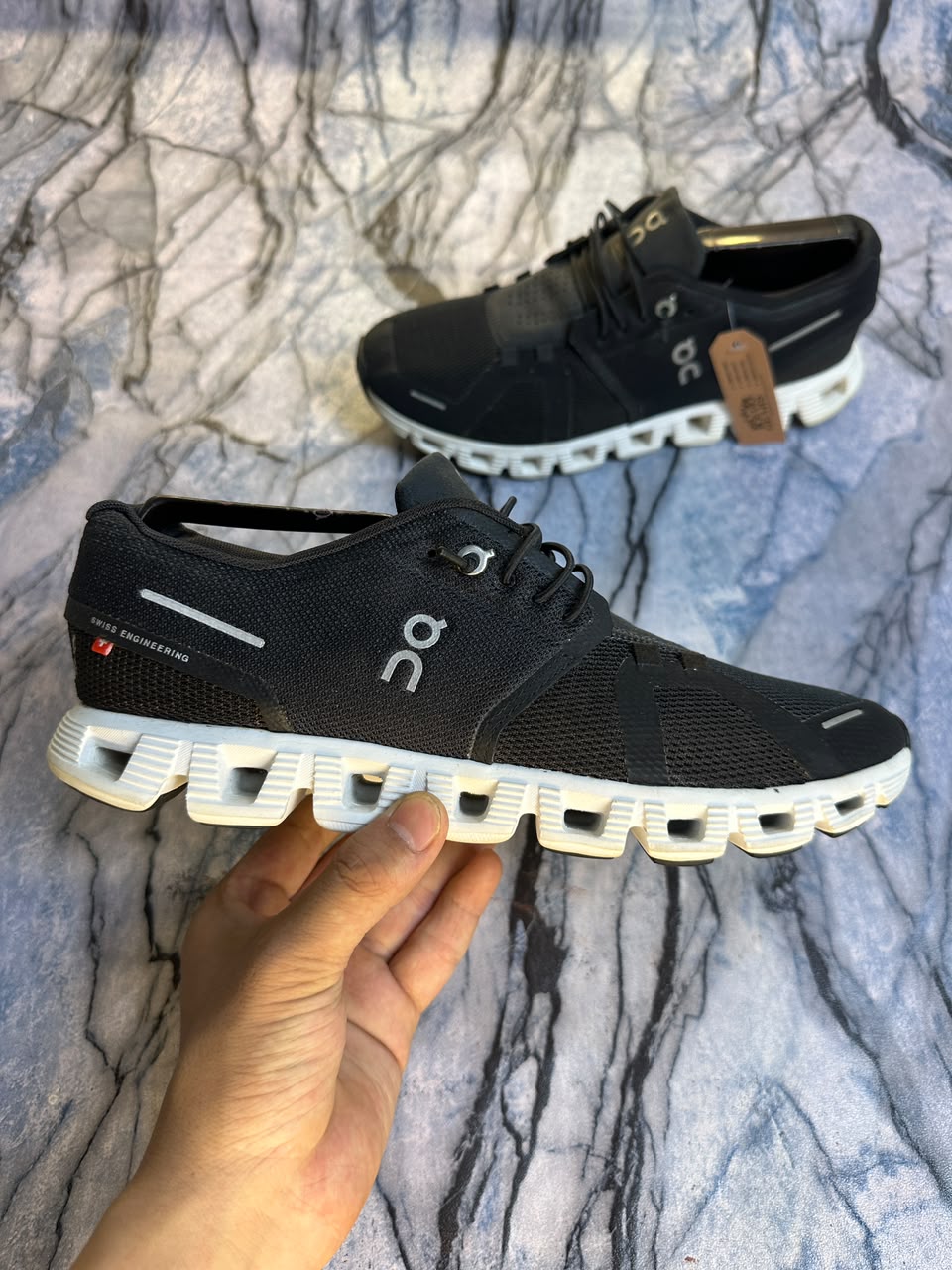 On Cloud 5 Branded Running Shoes