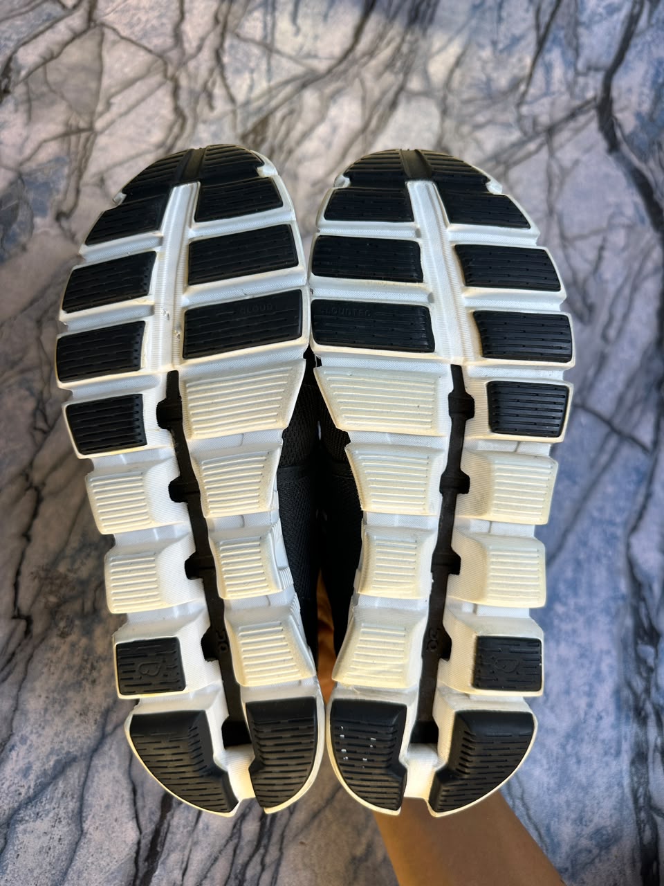 On Cloud 5 Branded Running Shoes