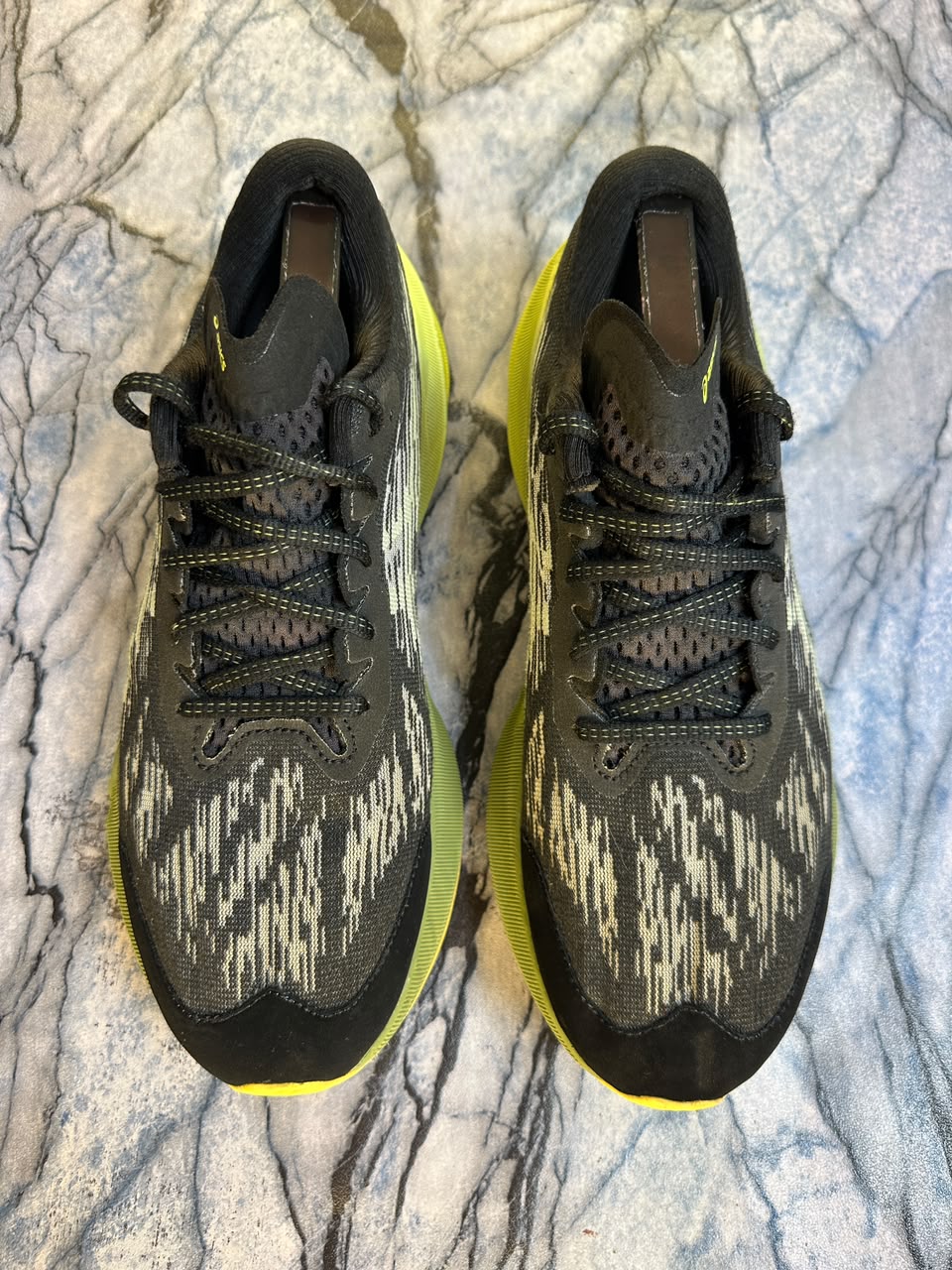Asics Novablast 3 Branded Shoes