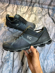 On-Cloud Branded Shoes