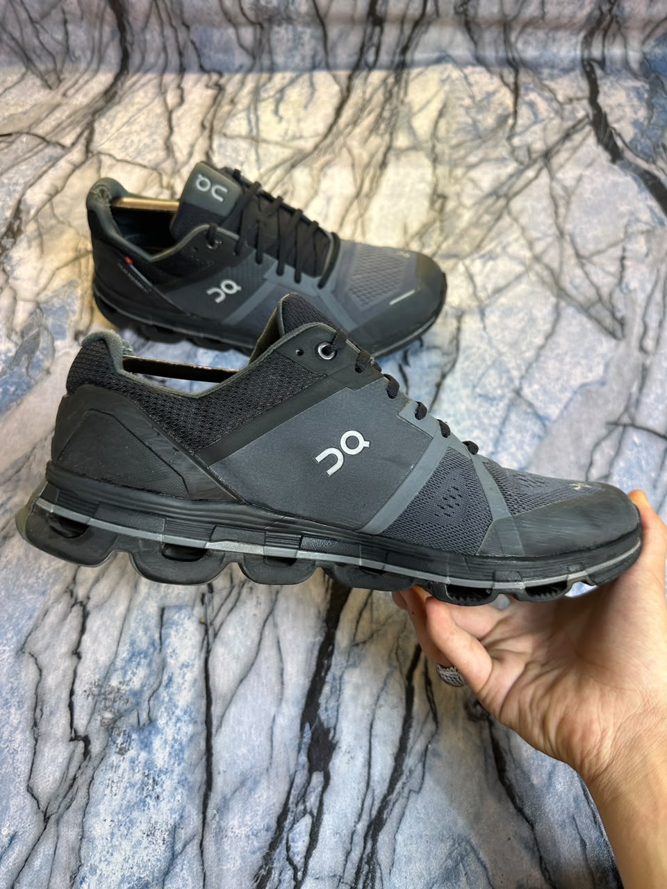On-Cloud Branded Shoes