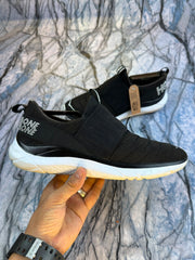 Hoka Laceless Branded Shoes