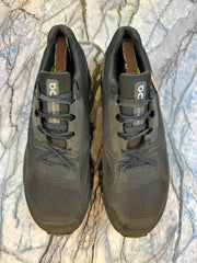 On Cloud Strautus Branded Running Shoes