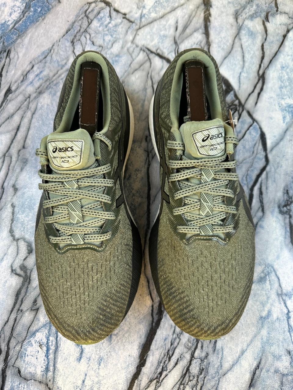 Asics GT-2000 Branded Running Shoes
