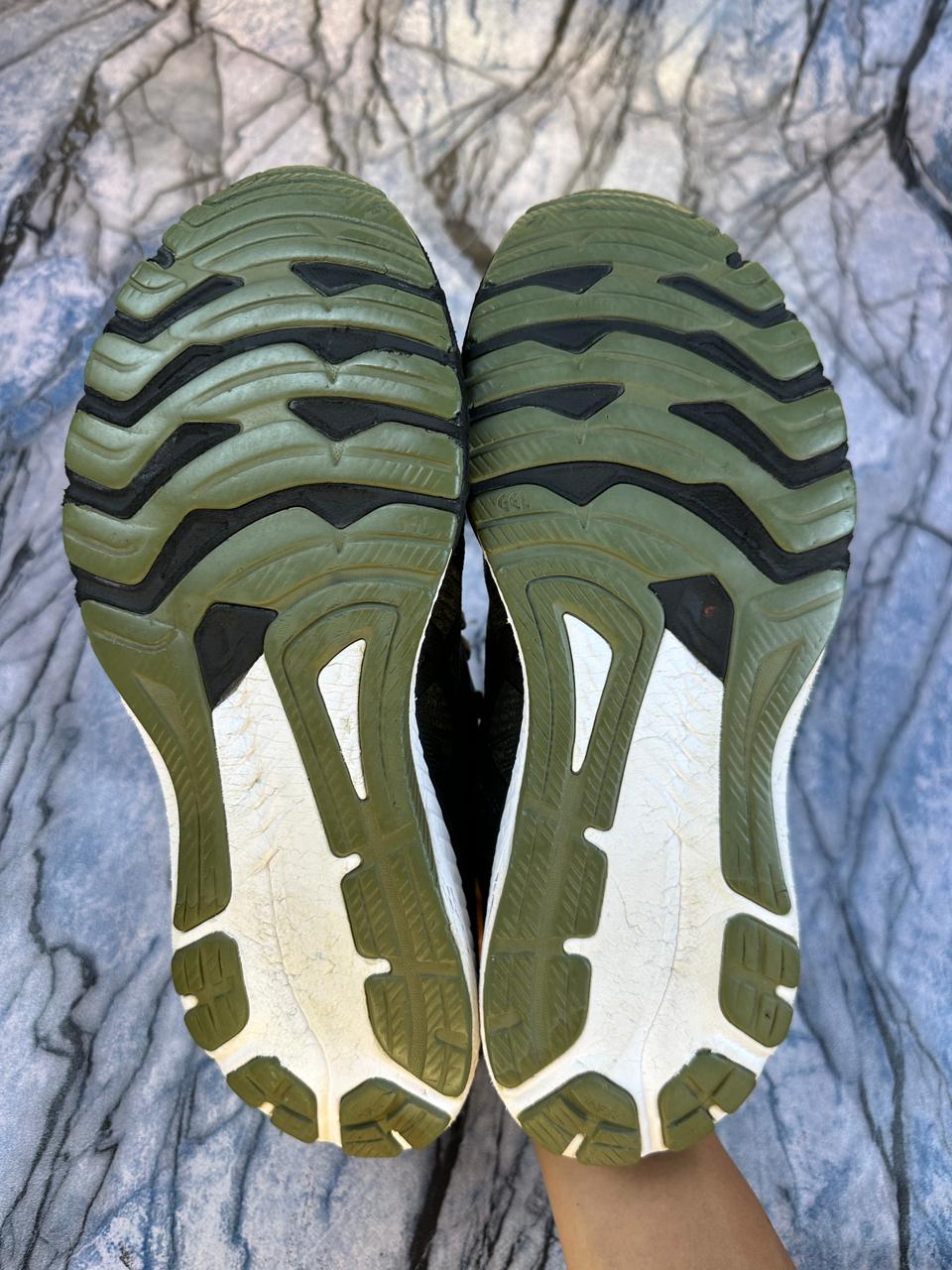 Asics GT-2000 Branded Running Shoes