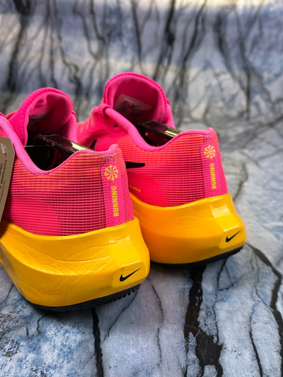 Nike Zoom Fly 5 Lightweight Branded Running Shoes