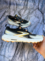 Brooks Cascadia 18 Trial Branded Shoes