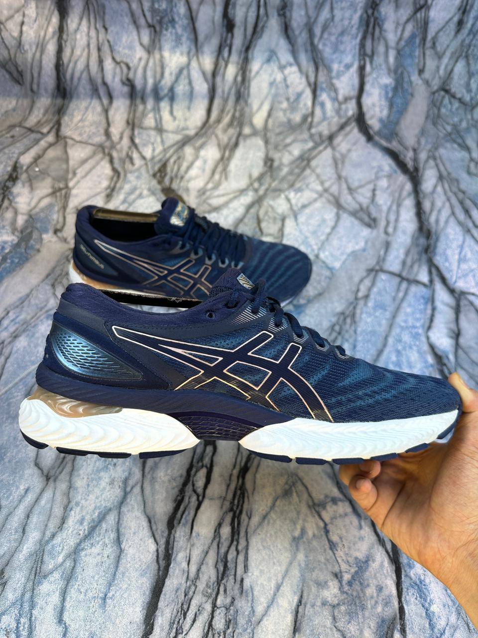 Asics Nimbus 22 Branded Shoes