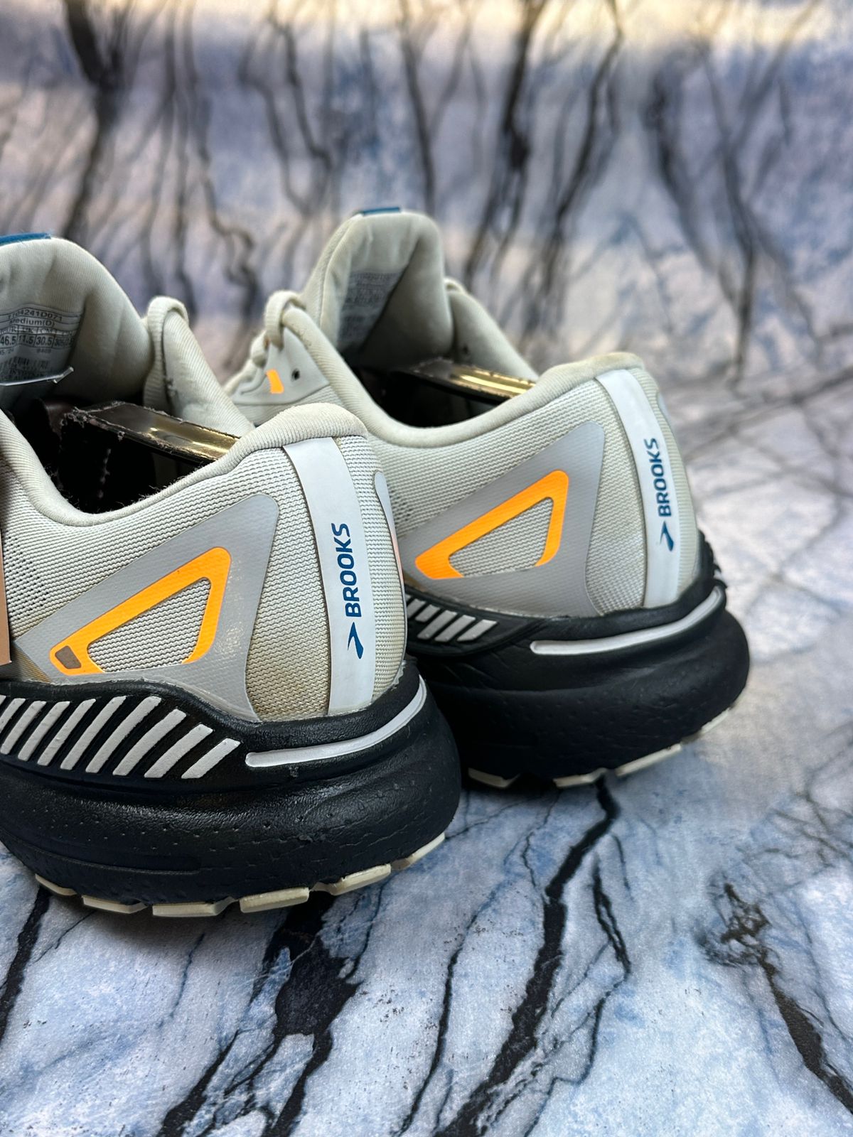 Brooks Adrenaline GTS 23 Branded Running Shoes