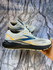 Brooks Adrenaline GTS 23 Branded Running Shoes